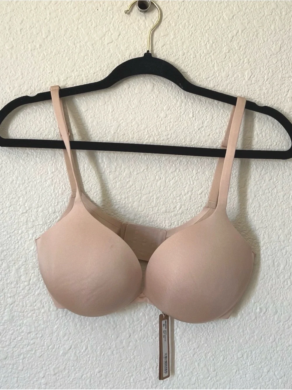 SKIMS Nude T-Shirt Bra - Picture 3 of 5